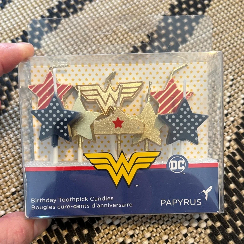 🆕Papyrus Wonder Woman Cupcake Toothpick Candles